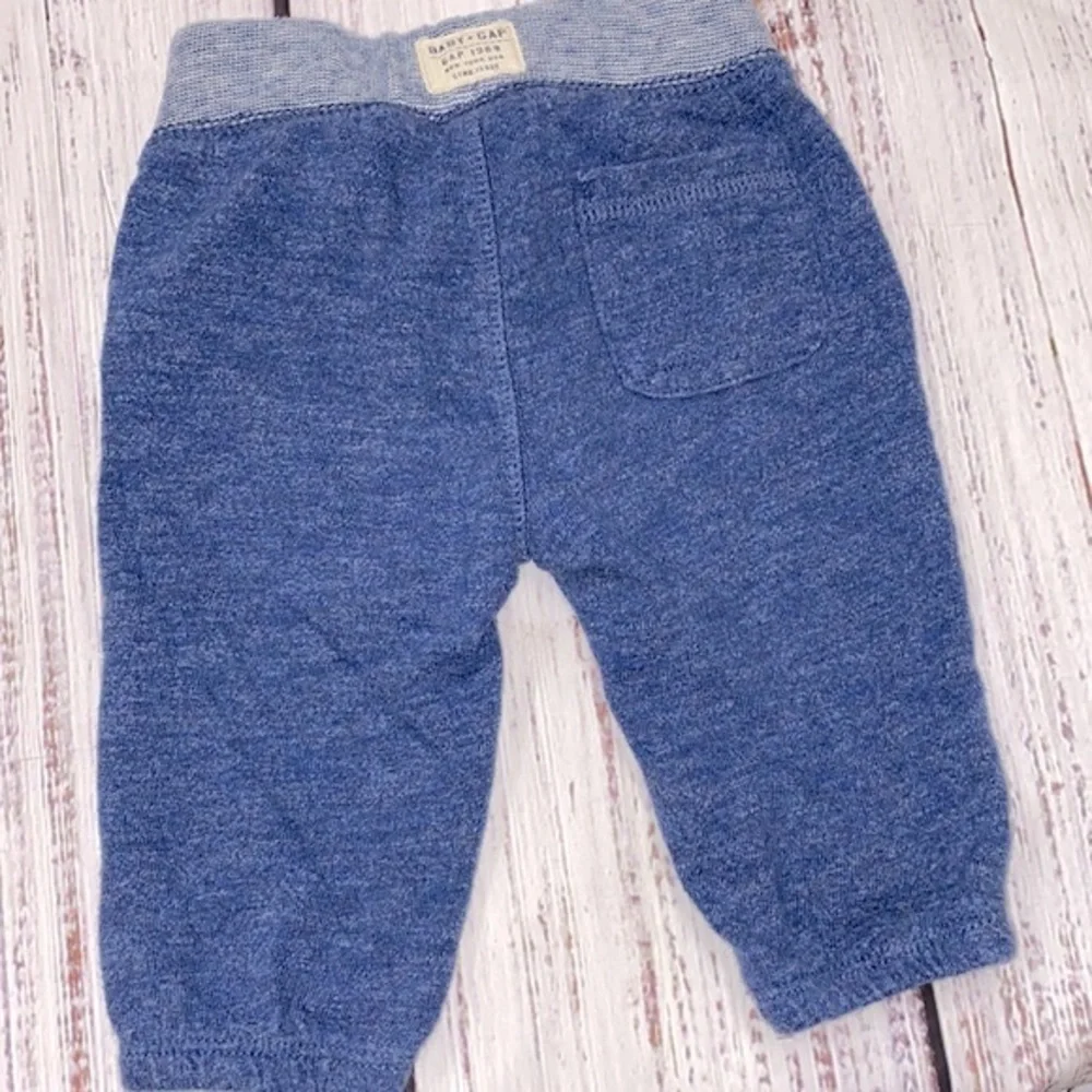 Gap blue jogger sweatpants size 3-6 months